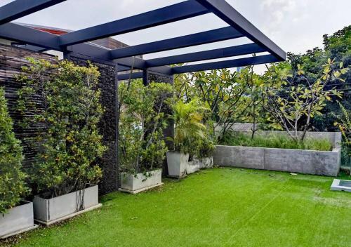 Luxury Oasis in Central Bangkok - Tap to explore photos