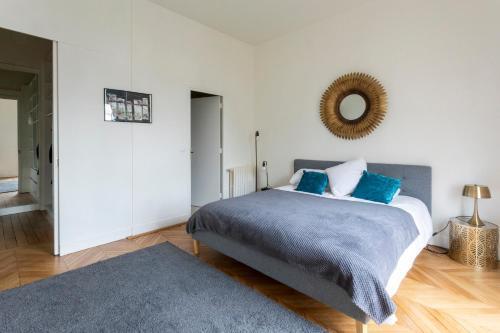 Spcaious flat 160 m2 close to Eiffel Tower