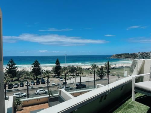 Bondi Beach Waves 2 Beachfront Apartment Room Type - Two-Bedroom Apartment