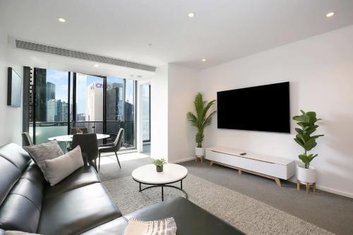 Southbank 2BR Apt City Views, Free Parking Room Type - Apartment