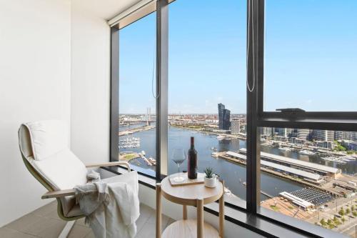 A 2BR Apt With Amazing Harbor Views, Free Parking Room Type - Apartment