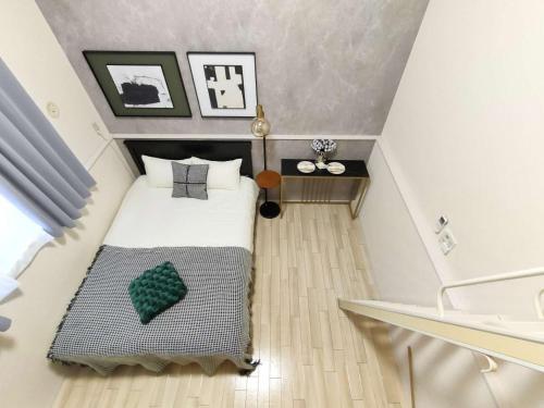 D12新宿最中心 两室 新大久保站5分-2 rooms Shinjuku center 5 mins to ST Max 4P 新宿 涉谷 表参道 池袋 上野 代代木 银座 原宿 - Tap to explore photos
