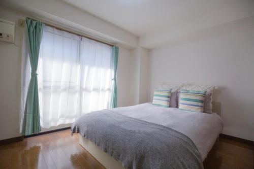 Shinjuku Ryokan Retreat丶Local Tokyo Experience & Short Trips Hub丶walk to Shinjuku station E06b - Tap to explore photos
