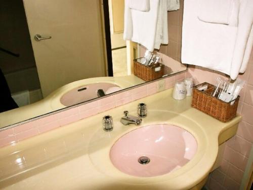 Kumegawa Wing Hotel - Vacation STAY 63074v - Tap to explore photos