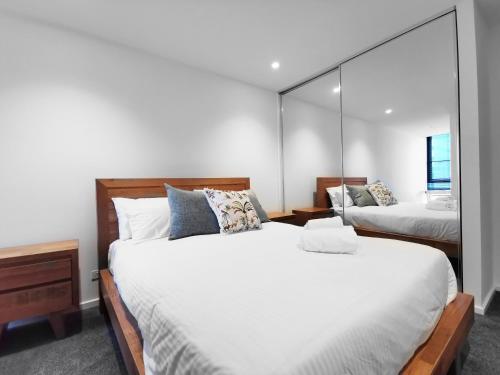 South bank 2 bedroom apartment With 1 Parking