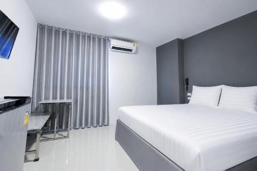 Siam Rama9 Hotel Room Type - Standard King Room