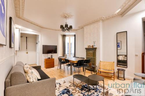 Urban Flat 57 - Luxury 4BDR Parisian Flat in Paris - Tap to explore photos