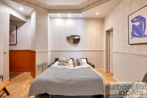 Urban Flat 57 - Luxury 4BDR Parisian Flat in Paris - Tap to explore photos