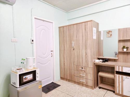 811-STP Homely room Free Wi-Fi and Near BTS Line - Tap to explore photos
