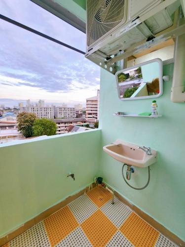 811-STP Homely room Free Wi-Fi and Near BTS Line - Tap to explore photos