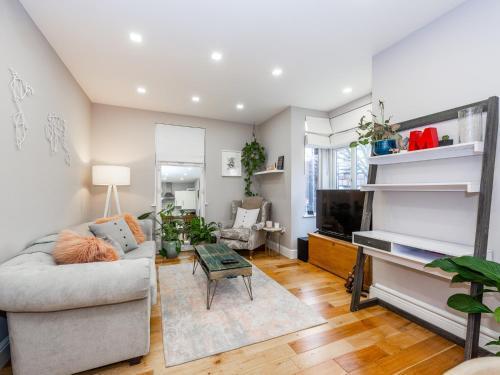 Amazing Lovely 1BDR Apartment, South London - Tap to explore photos