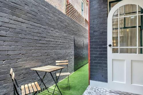 Sydney CBD Waterview apartment56 - Tap to explore photos