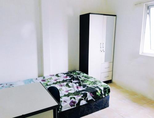 Kost Griya Hikari by Ecommerceloka - Tap to explore photos