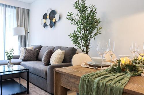 Cassia 2 BR Lake&Road View apt by NLA - Tap to explore photos