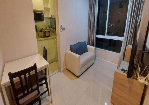 Rent-Sale คอนโดสุขุมวิท 1ห้องนอน 1ห้องน้ำ ใกล้ BTS อุดมสุข - Tap to explore photos