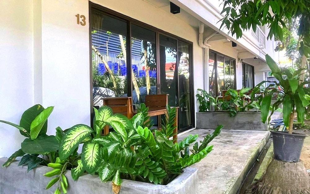 New Breakers Hotel Rawai - Tap to explore photos