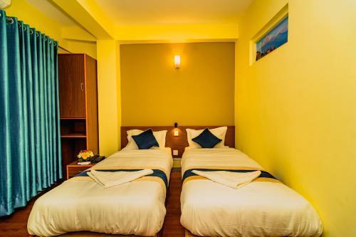 Hotel Aashraya Home - Tap to explore photos