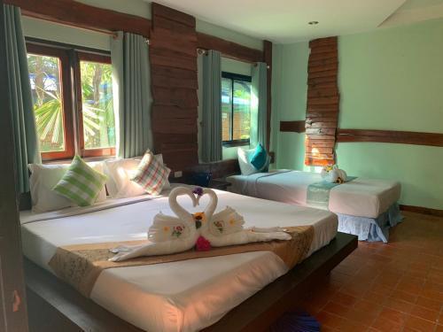 Baan Pongam Resort - Tap to explore photos