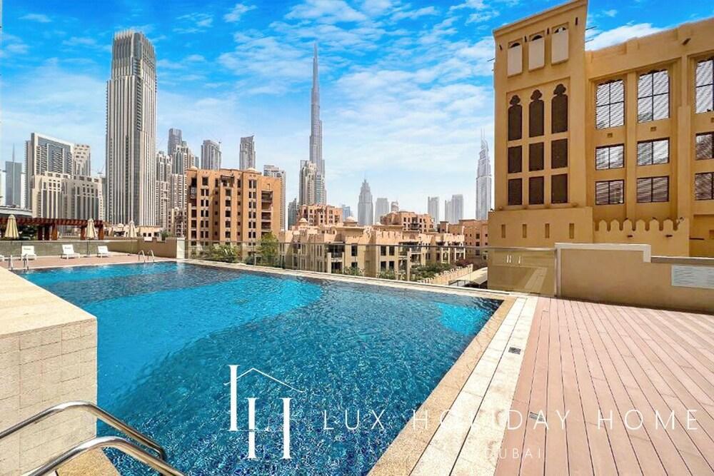 LUX Executive Burj Khalifa View Suite - Tap to explore photos