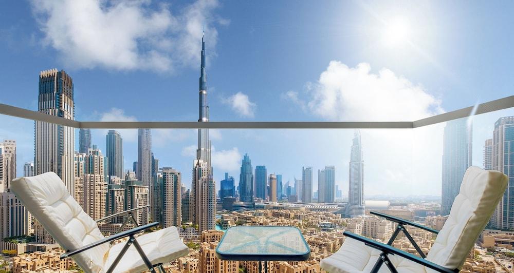LUX  Executive Burj Khalifa View Suite