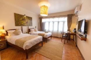SWARGA HERITAGE HOTEL - A TRADITIONAL STAY