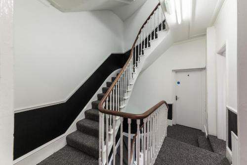 Private Room in Quirky Soho - Tap to explore photos