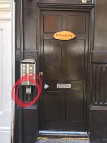 Private Room in Quirky Soho - Tap to explore photos