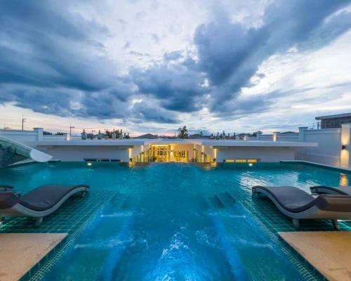 Pool Villa Pattaya H529 - Tap to explore photos