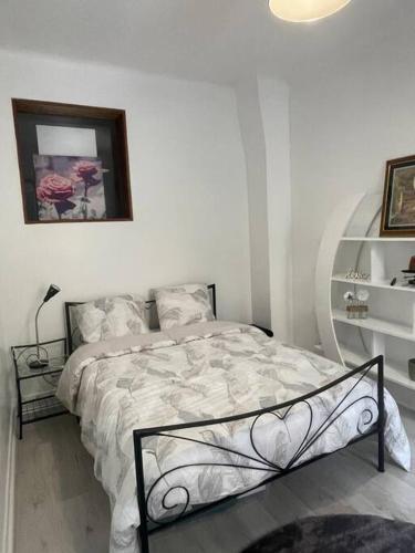 Cosy Apartment In paris - Tap to explore photos