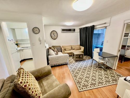 Kingsleigh Apartments Sydney - Tap to explore photos