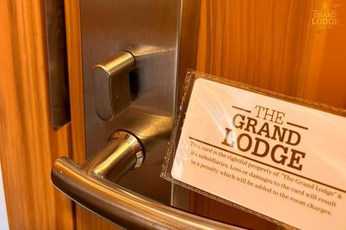 The Grand Lodge Pattaya - Tap to explore photos