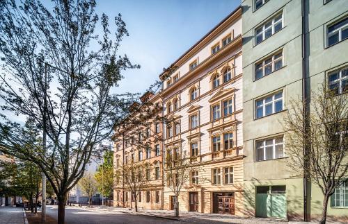 Accordion Boutique Hotel & Premium Suites - Tap to explore photos