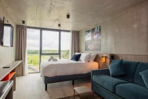 Ki Space Hotel & Spa - near Disneyland Paris Room Type - Club  Double or Twin Room 