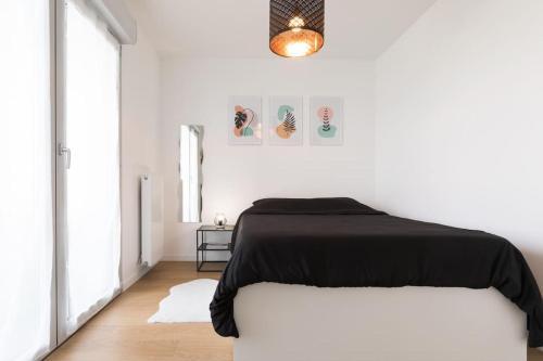 City Chic Apartment between Paris & Disneyland - Tap to explore photos