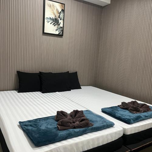 DonMueang station hotel Room Type - Budget Twin Room