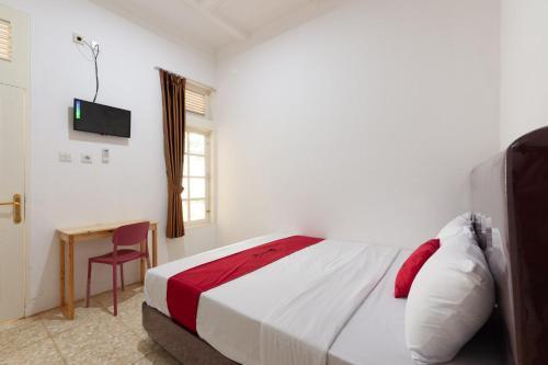 RedDoorz @ Kemang Dalam Room Type - Standard Double Room