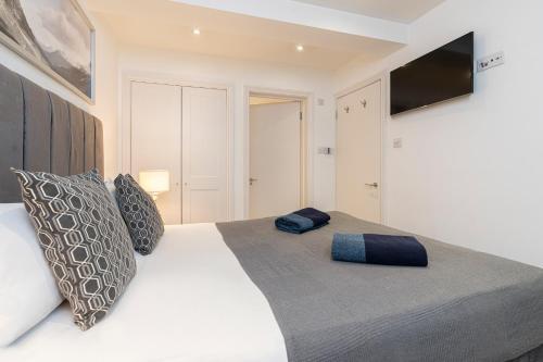 Mayfair Residencies - Tap to explore photos