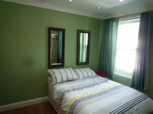 Nice 3 Bedroom House - Walthamstow