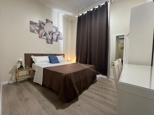 Stephany's Guesthouse - Tap to explore photos