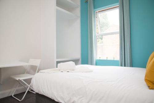 TLK Apartments & Hotel - Beckenham High Street - Tap to explore photos