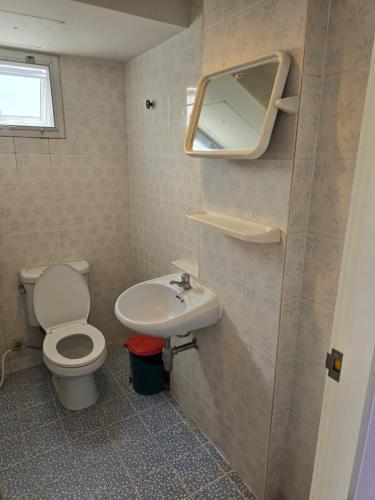 Bella Bella Riverview Room Type - Budget Triple Room