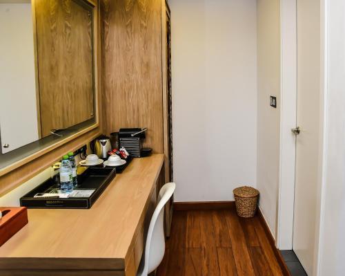 Beehive Premier Room Type - Deluxe Double Room with Balcony & Sea View (Free Return Airport Transfer and 10% off on Food & Bever Beehive Premier Room Type - Deluxe Double Room with Balcony & Sea View (Free Return Airport Transfer and 10% off on Food & Bever