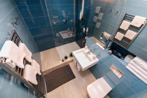 LUXURY Apartment Dlouha - Tap to explore photos