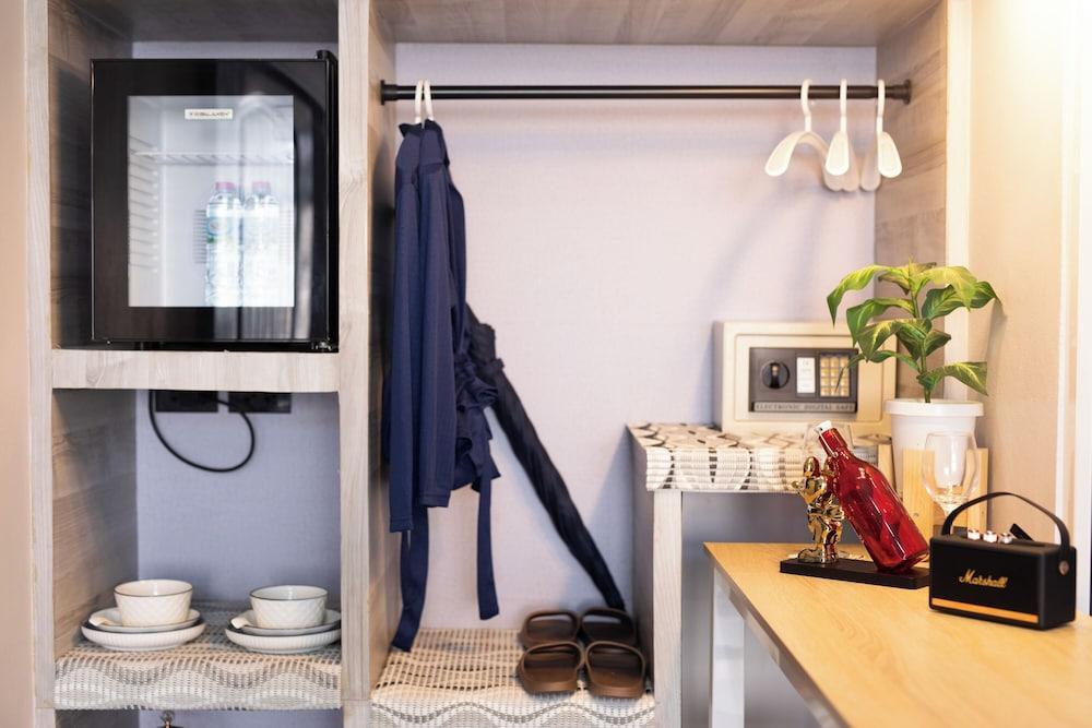 Best Time Pool Suites