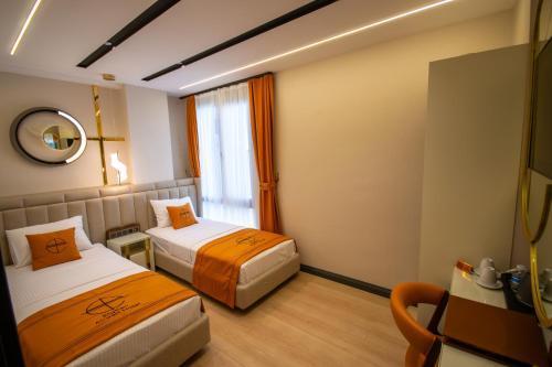 Elysian Airport Hotel & Restaurant Room Type - Standard Twin Room