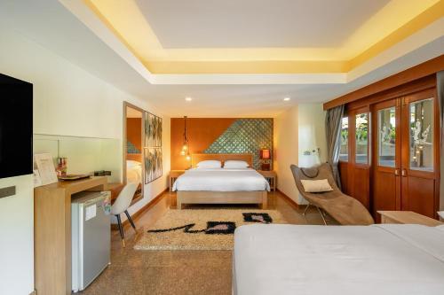 Ocean Pearl Seaview Residence - Tap to explore photos