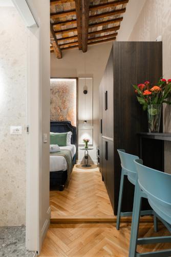 H77 Apartments - Maison D'Art Collection - Tap to explore photos