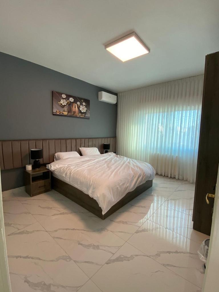Layal's apartment