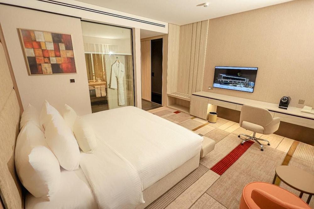 Swisstouches Hotel Amman Room Type - Superior Double or Twin Room, City View
