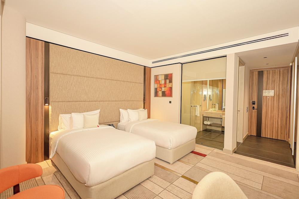 Swisstouches Hotel Amman Room Type - Deluxe Double or Twin Room, Non Smoking, City View